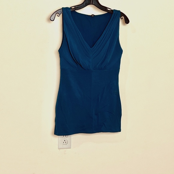Express Dark Turquoise Blue Top - Picture 1 of 3